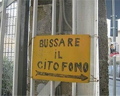 bussare_il_citofono_20120211_1892179986.jpg
